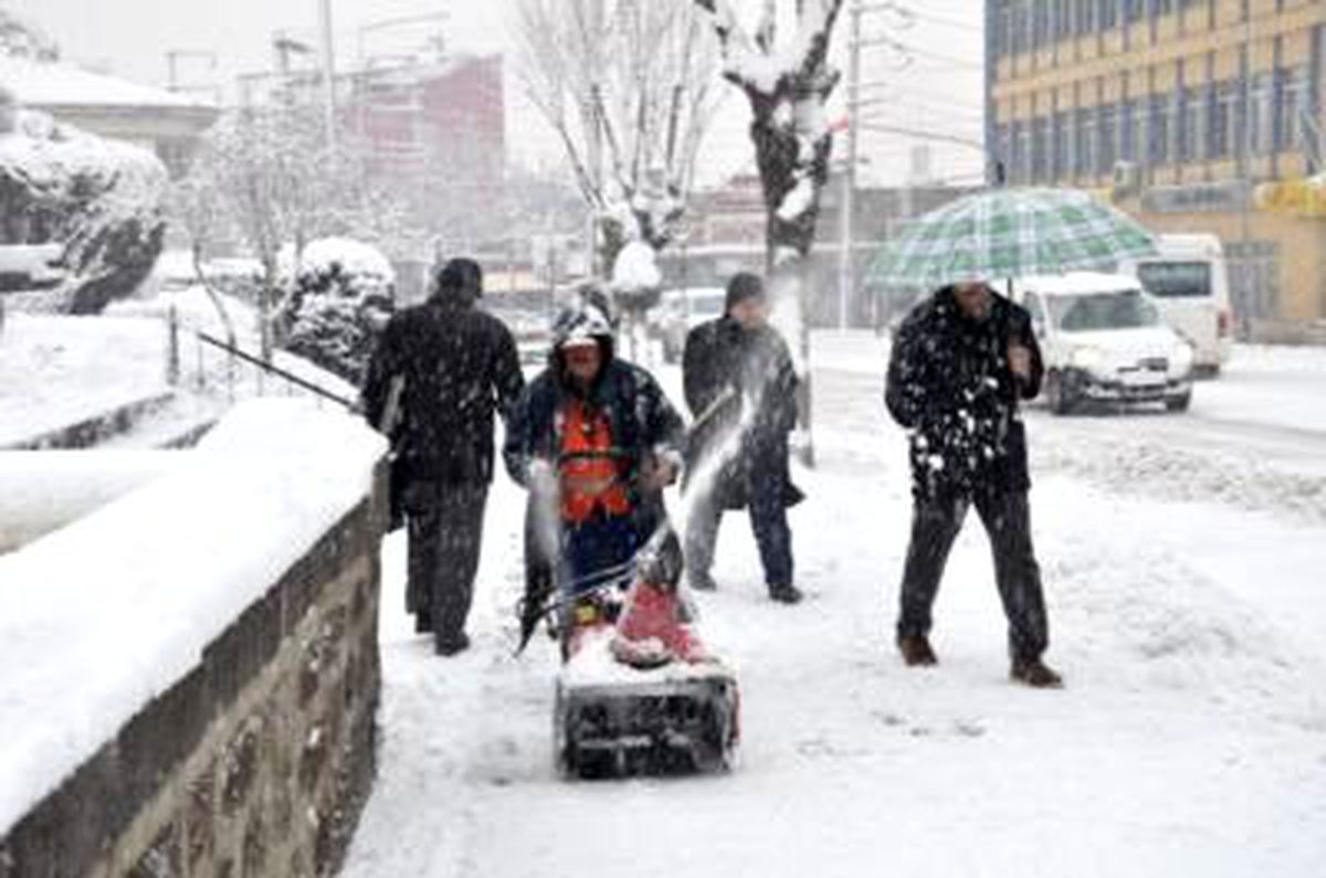Kar Bitlis'te Tekrar Etkili Olmaya Başladı