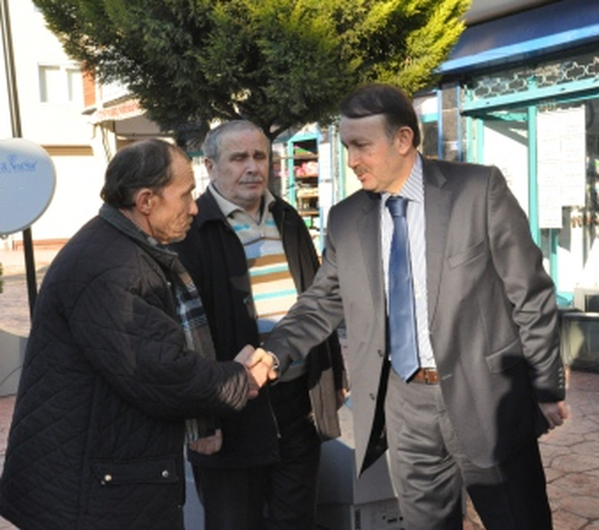 Karabalık, Hizmet Bizim İçin Sorun Değil