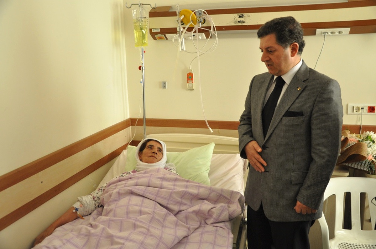 Kaymakam Gödekmerdan Depremzedeleri Yalnız Bırakmıyor