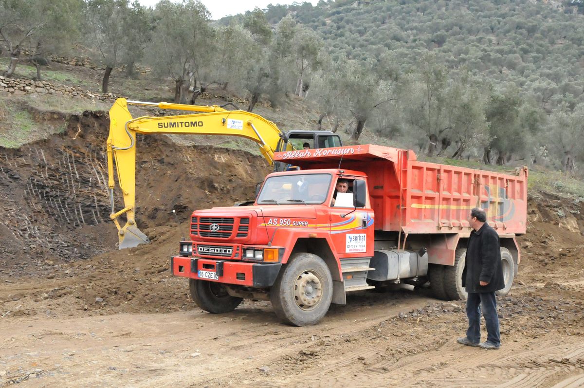 Küçükkuyu'da Arıtma Tesisinin Yapımı Devam Ediyor
