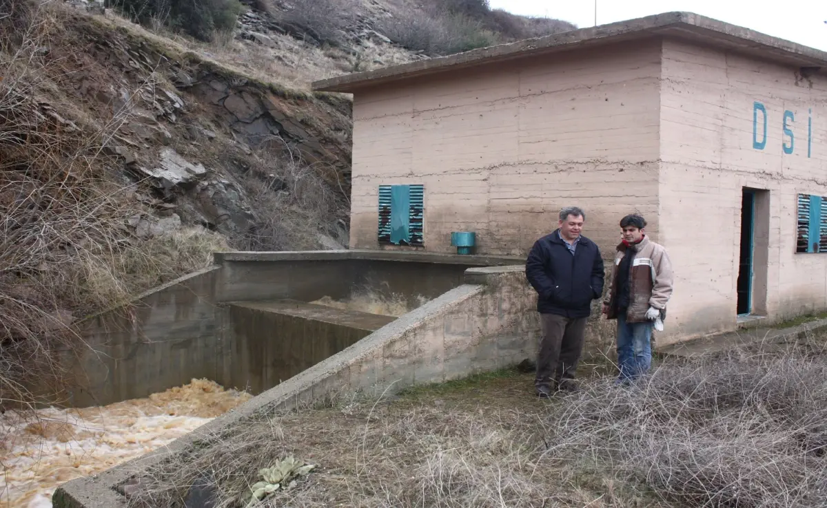 Kula Tarımsal Sulama Göletinde Taşmaya Karşı Önlem Alındı