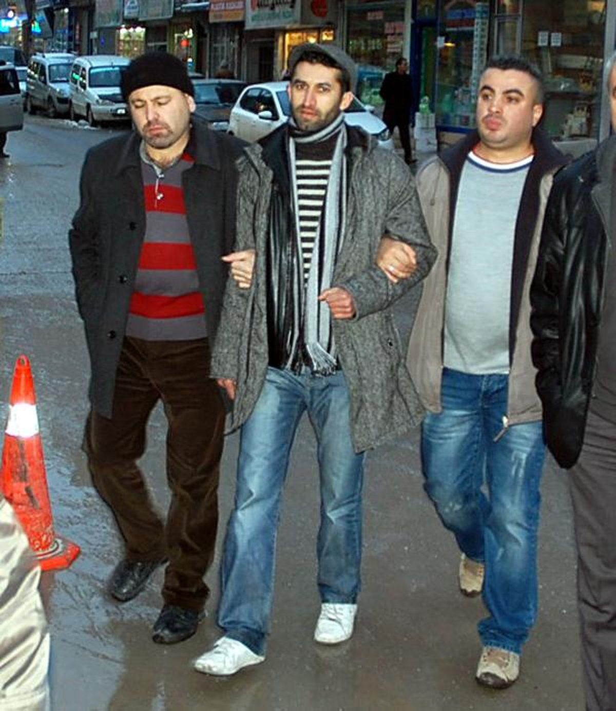 Malatya\'da, Zabıta Memurlarına Tabancalı Sopalı Saldırı(2)