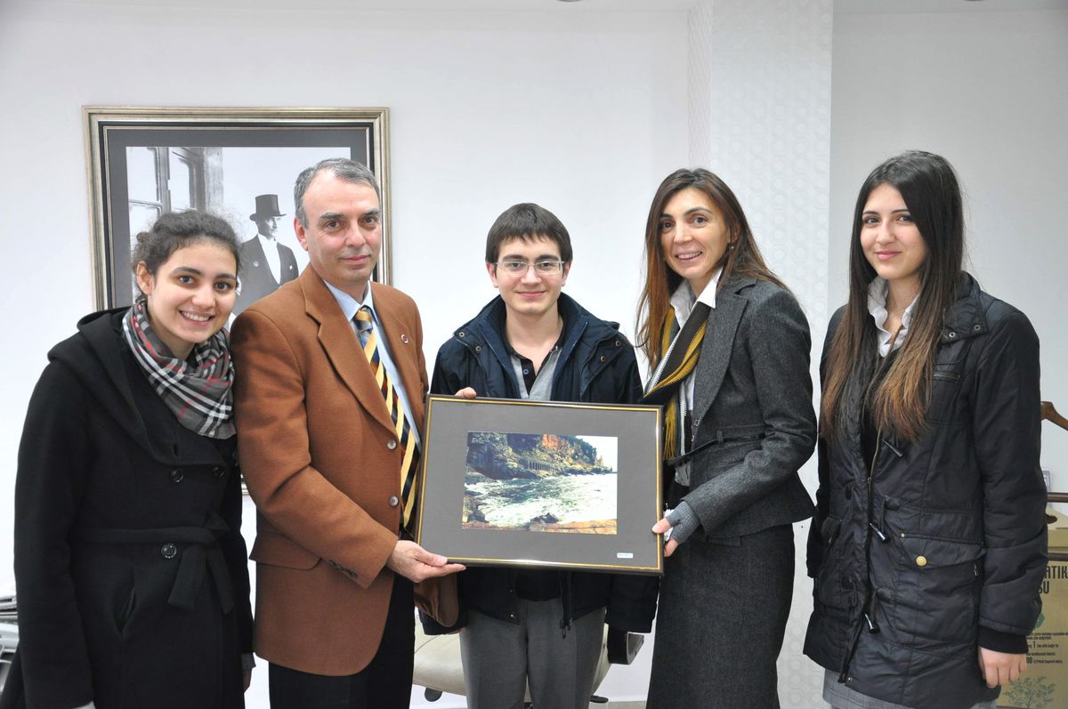 Öğrencilerden Çimenoğlu'na Teşekkür Ziyareti