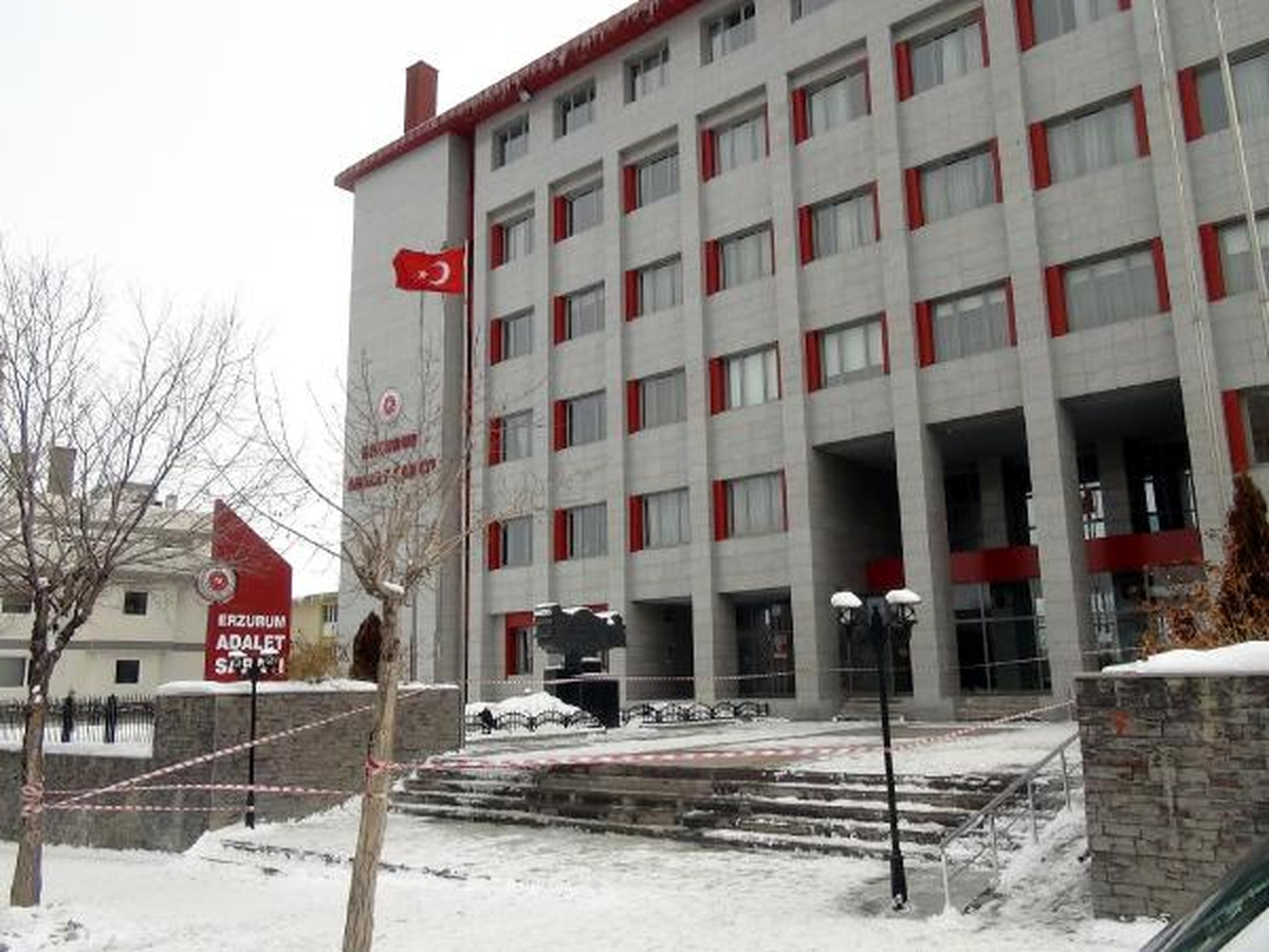 Öğrencilerin Unuttu Çanta Korkuttu