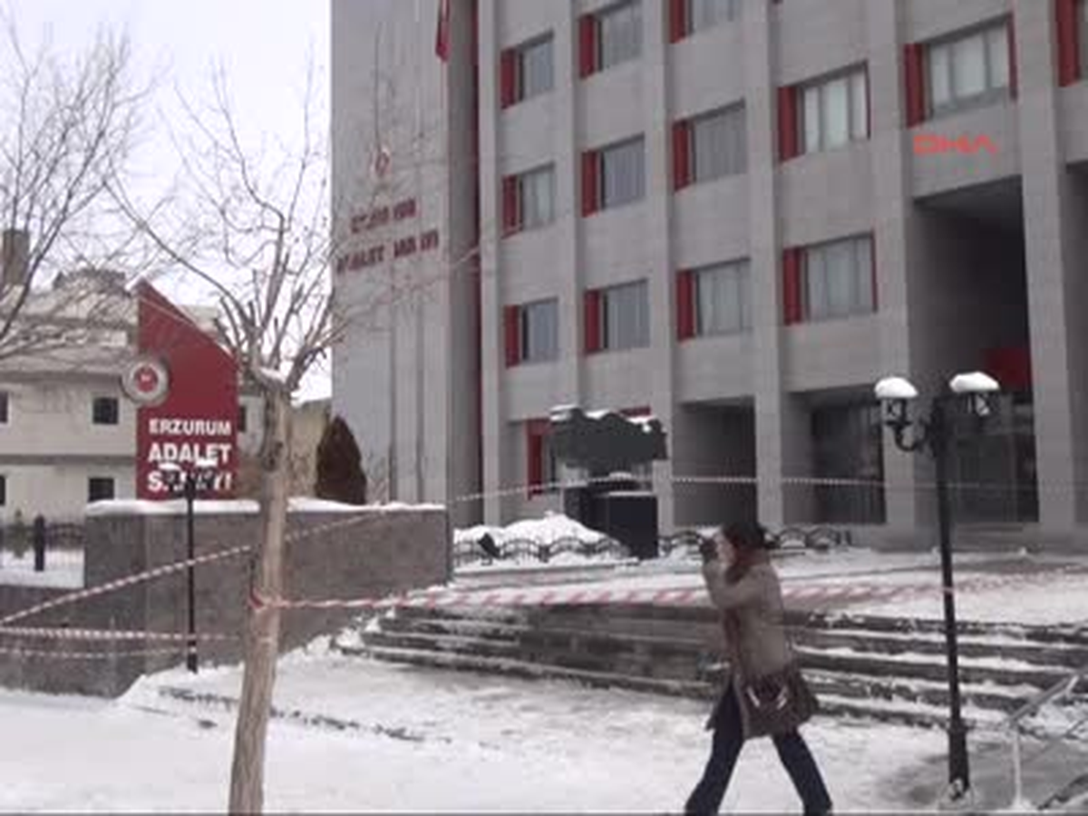 Öğrencilerin Unuttuğu Çanta Korkuttu