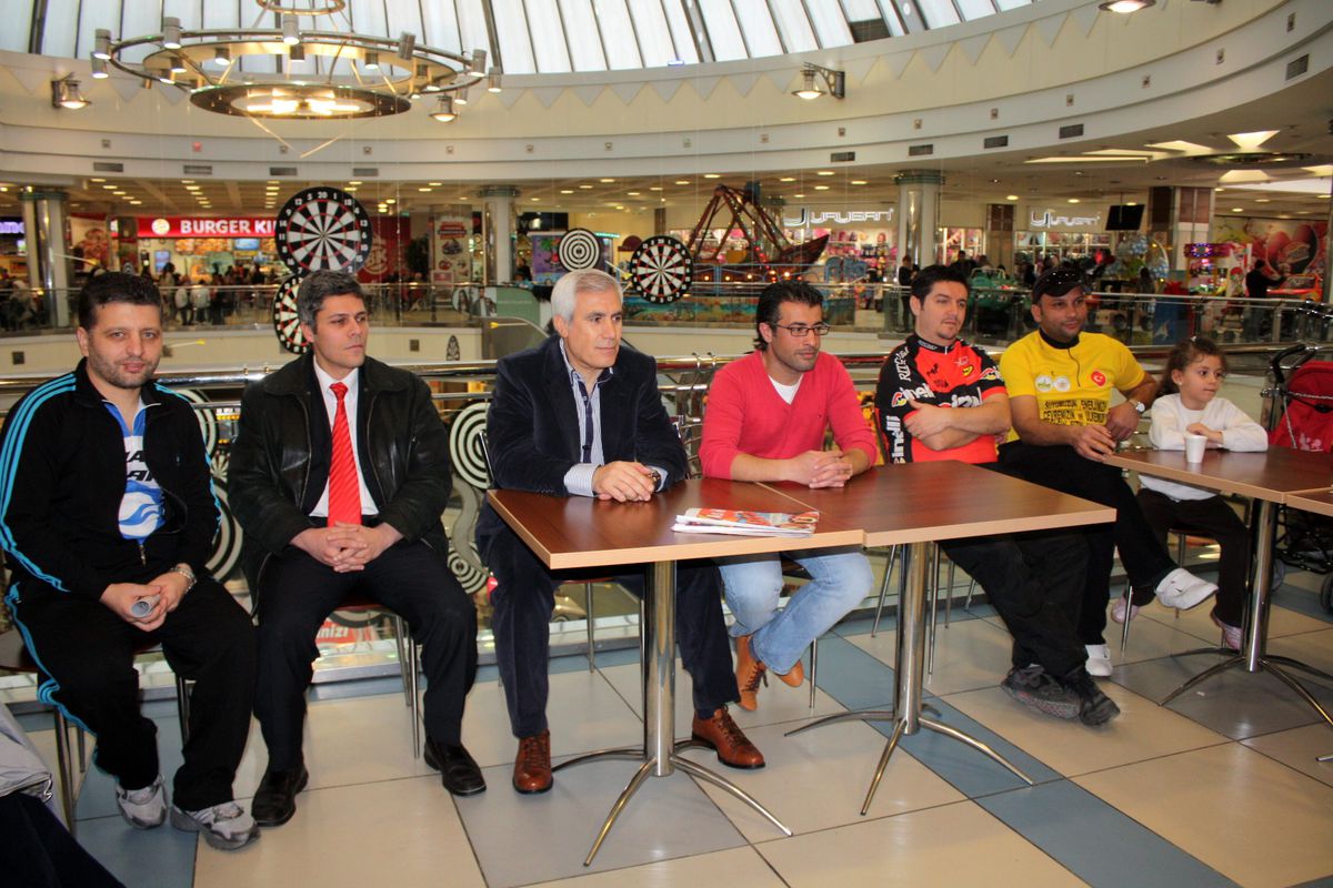 Pedallarını As Merkez Outlet'te Çevirdiler