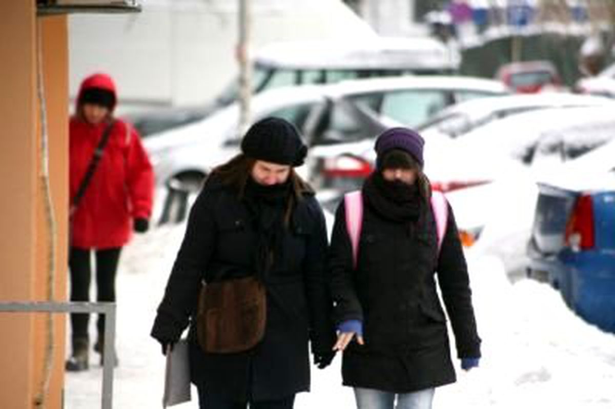Priştine\'de Son 30 Yılın En Şiddetli Kışı