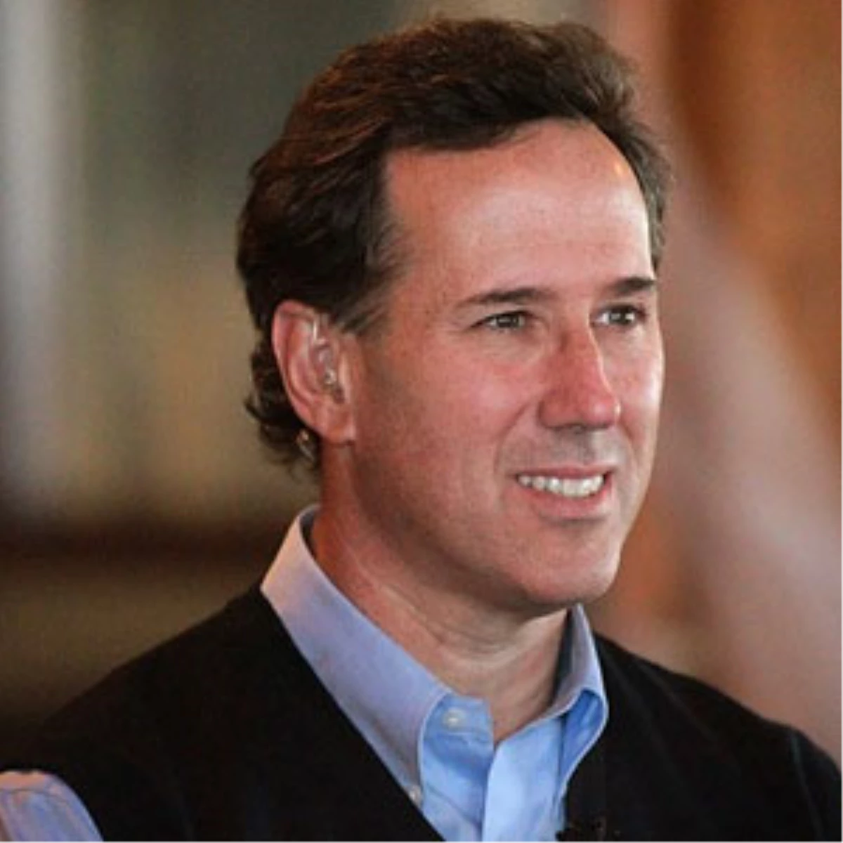 Santorum 3 Eyaletteki Ön Seçimleri Kazandı