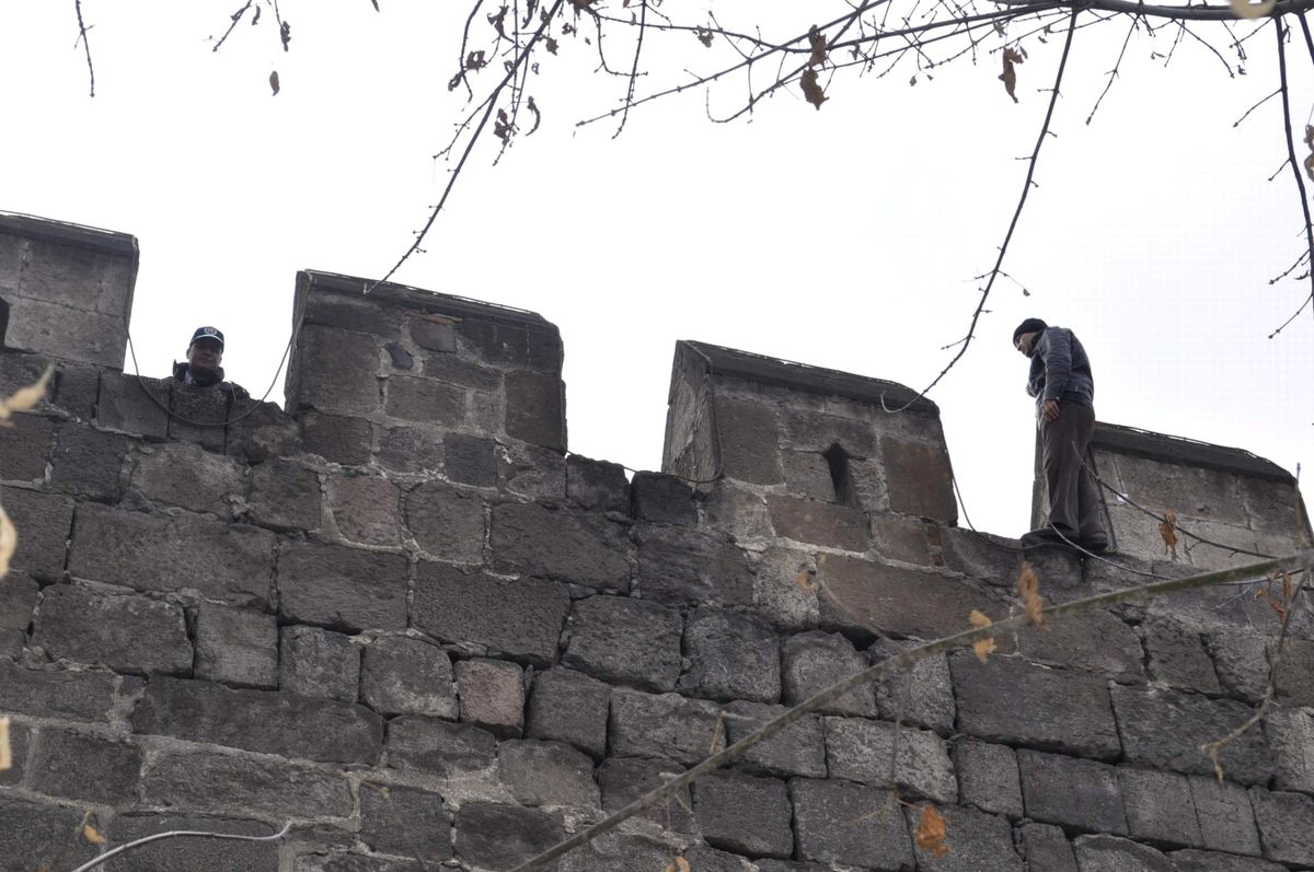 Surlarda İntihar Girişimi