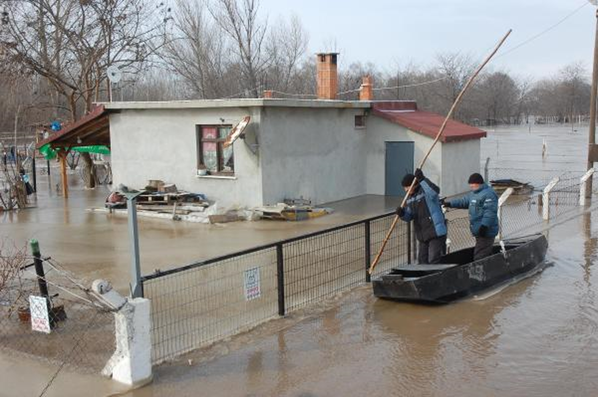 Taşan Tunca Nehri Buz Tuttu (2)