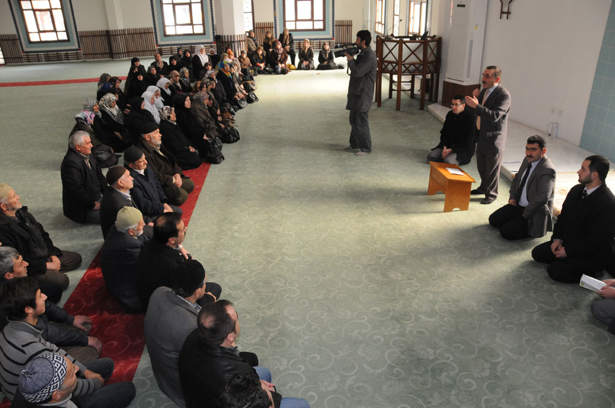 Umreye Gidecek Vatandaşlara Seminer
