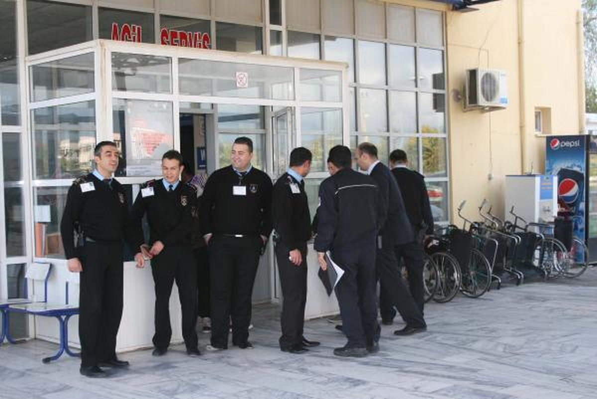 2'nci Kattan Atlayan Kadını Kurtardı