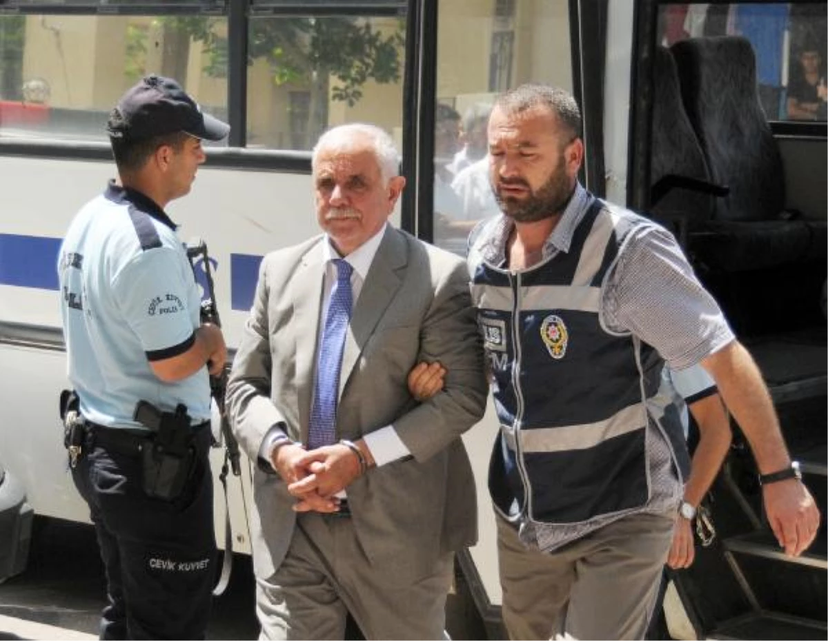 Adana Belediyesi Çete Davasında İlk Duruşma
