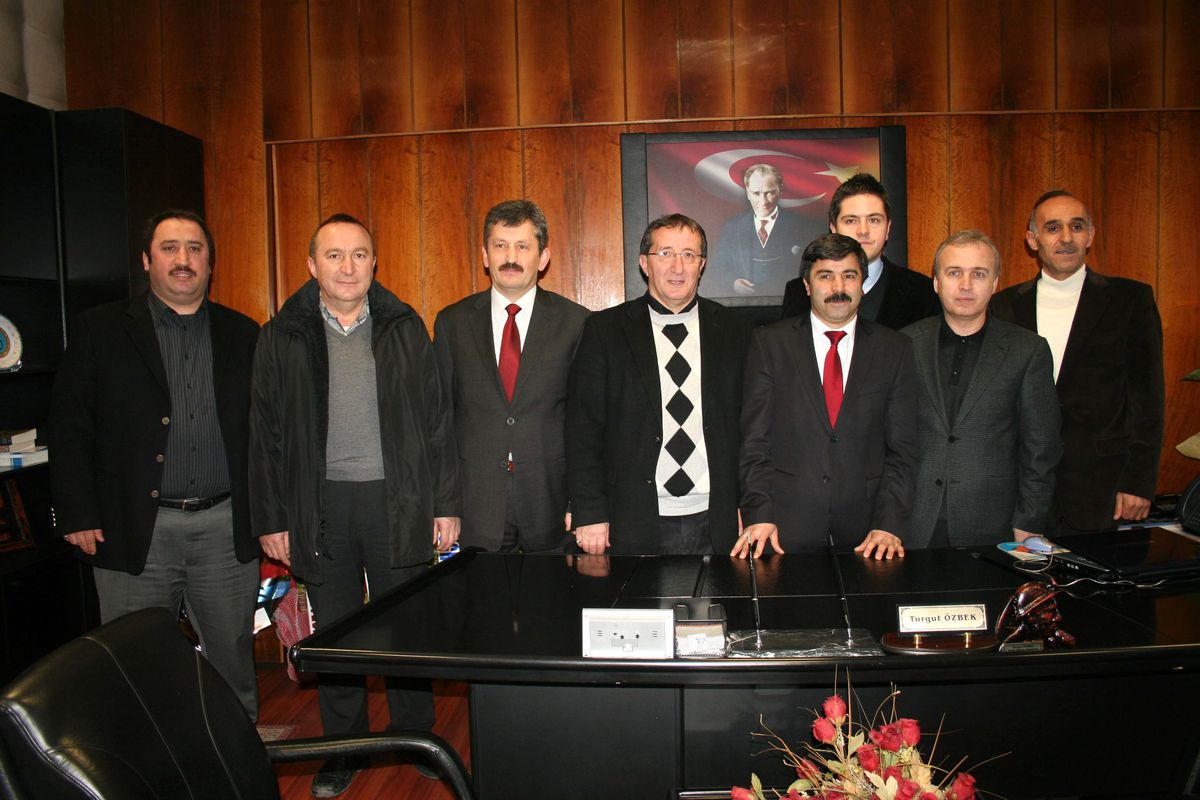 AK Parti'den Milli Eğitim Müdürü Özbek'e Ziyaret