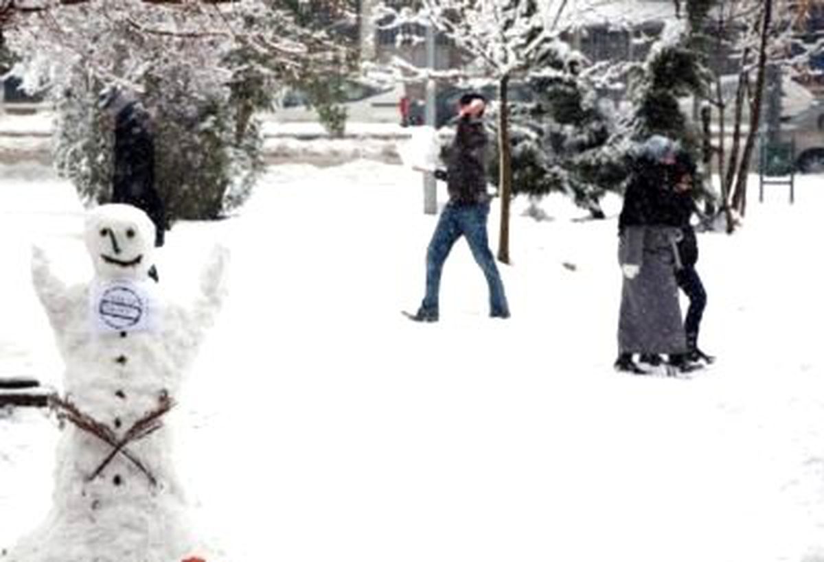 Ankara'da Yoğun Kar Yağışı Etkili Oldu