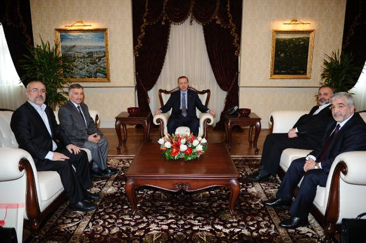 Başbakan Erdoğan, Önder- İhl Mezunları ve Mensupları Derneğini Kabul Etti