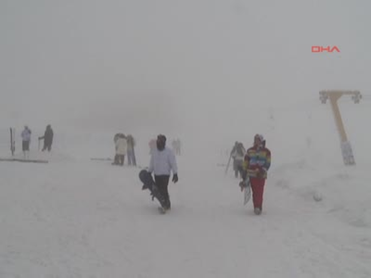 Beyaz Cennette Tatil Bitmiyor