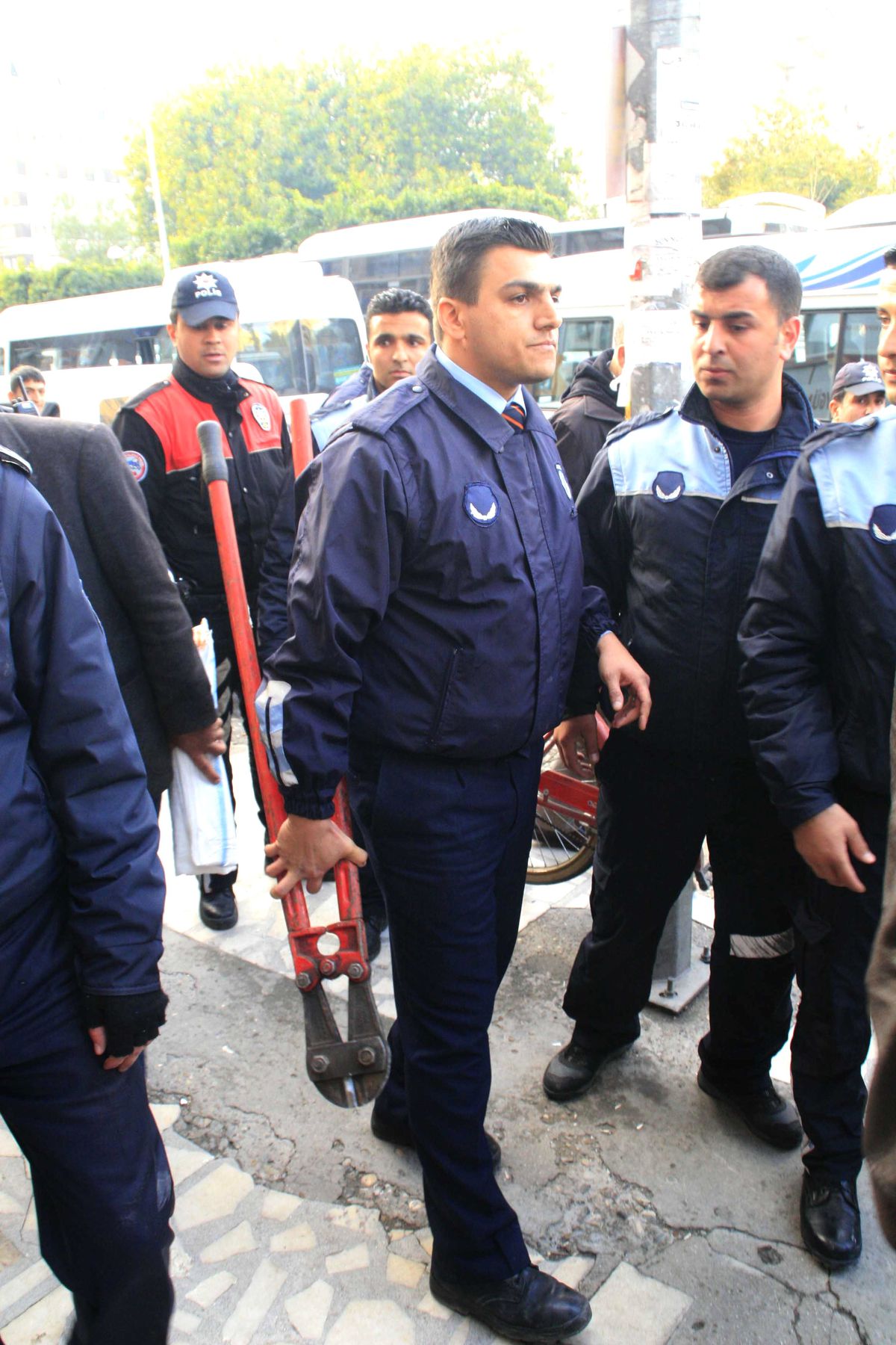 Demir Makaslı Zabıta Operasyonu