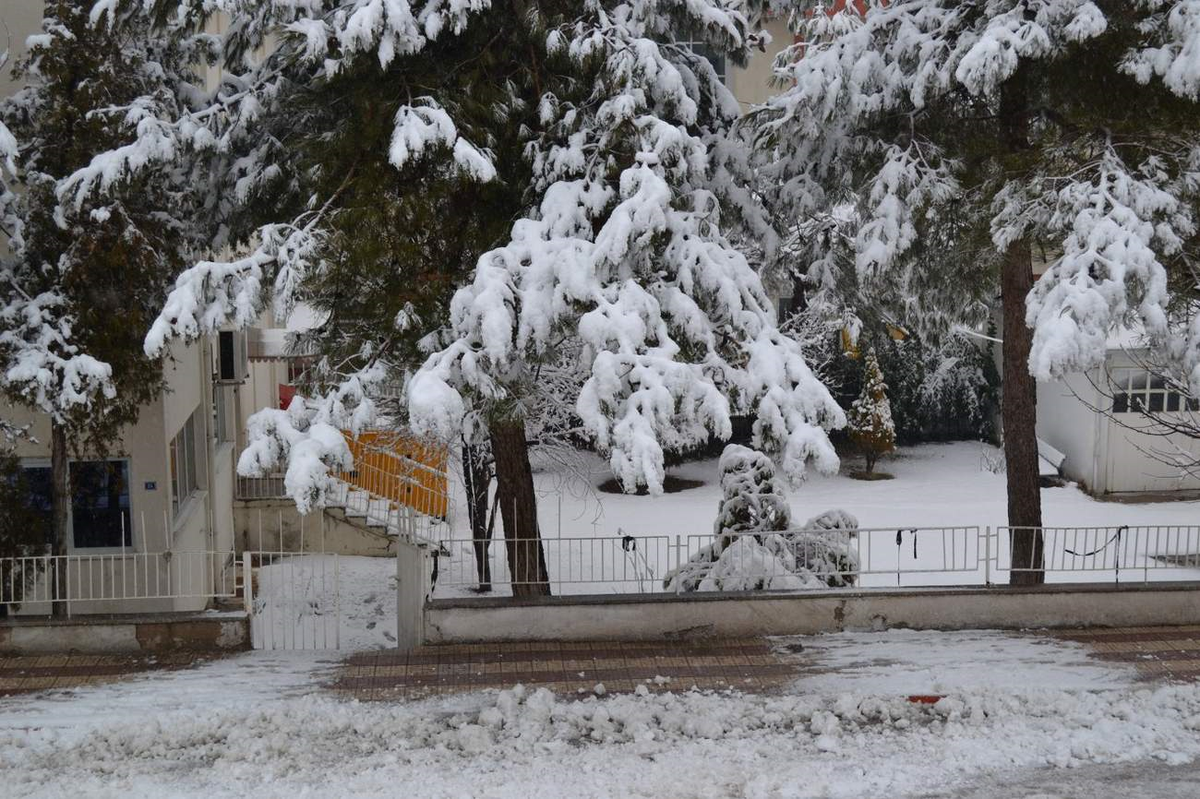 Denizli\'de Kar Etkisini Yeniden Gösterdi