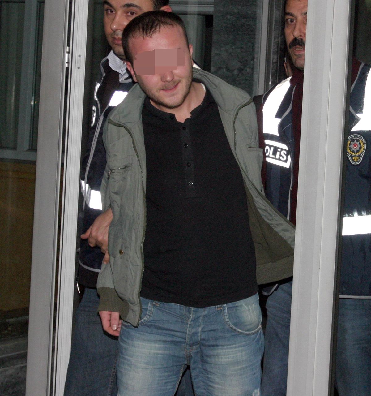 Doktoru Silahla Yaralayan Gence 13 Yıl 9 Ay Hapis