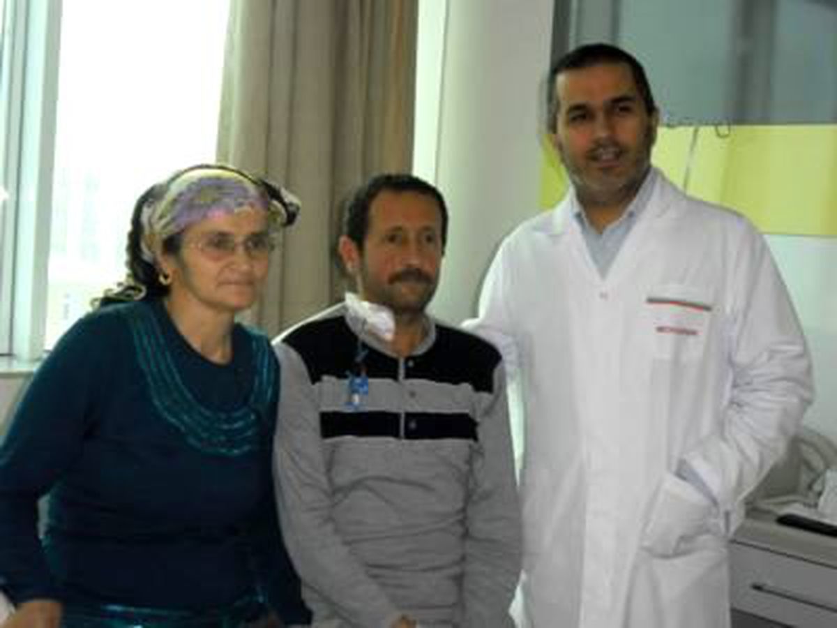 Eşinin Böbreğiyle Hayata Tutundu