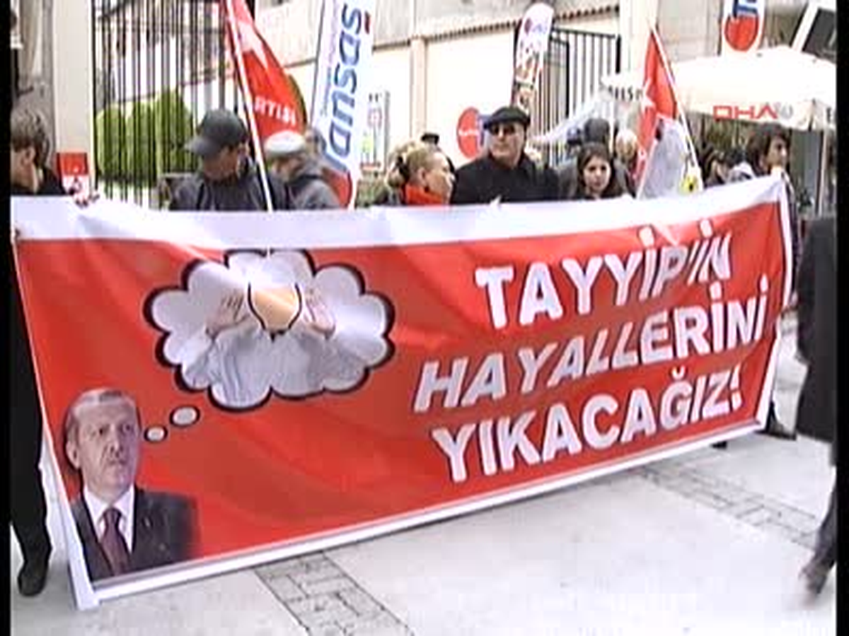 İzmir' de Padişah Fermanlı Eylem