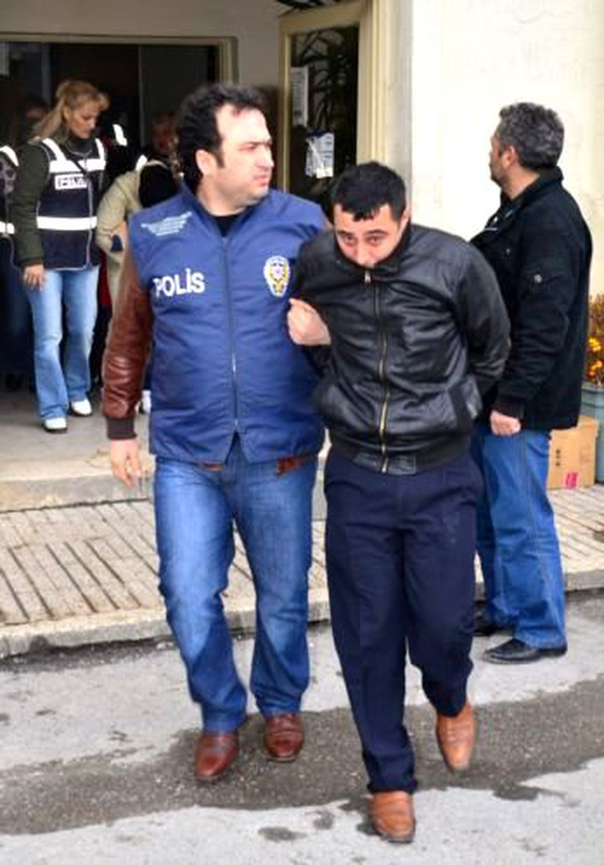 İzmir Polisinden Dolandırıcılara Büyük Darbe