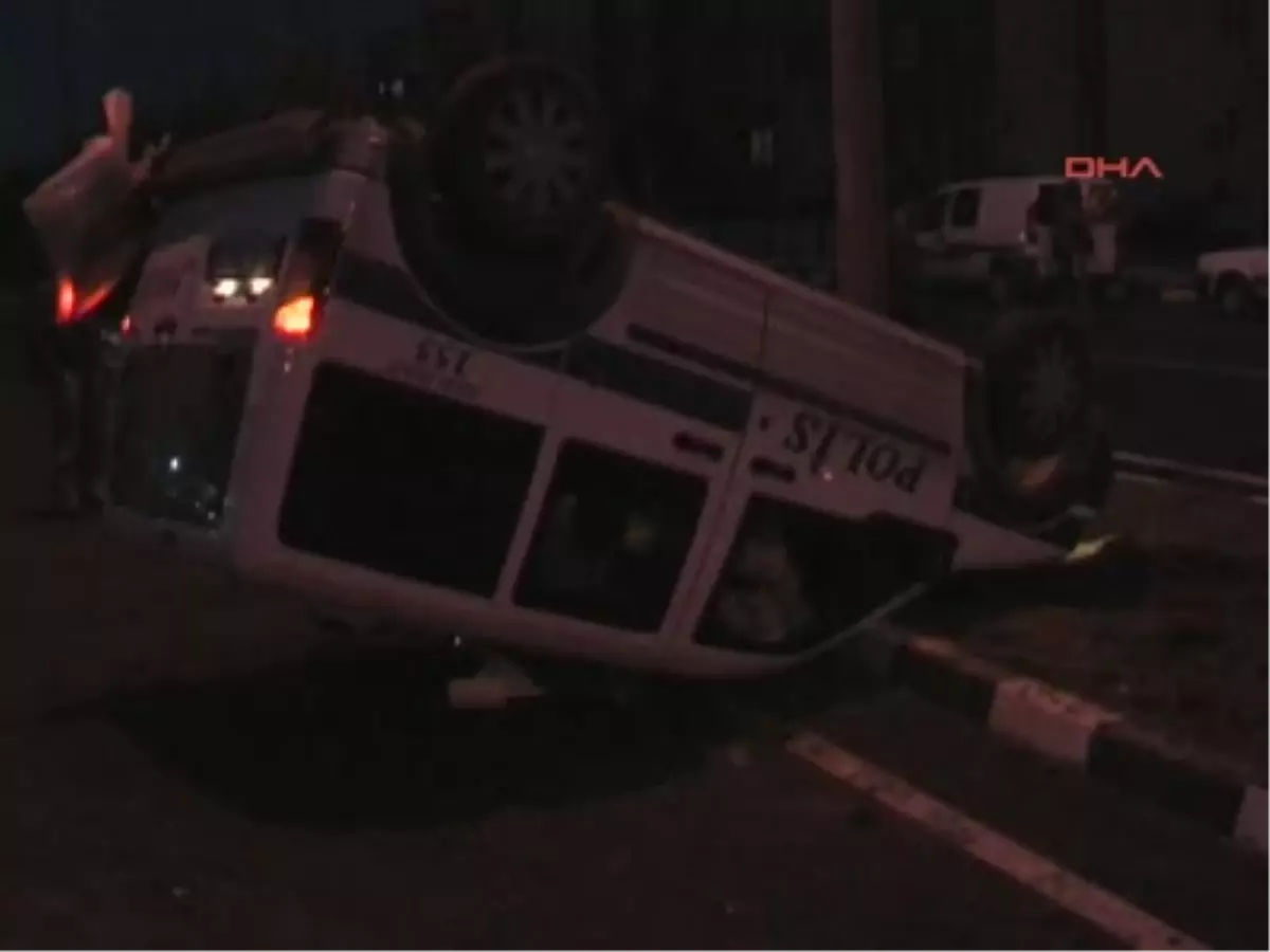 Manisa'da Trafik Kazası 2'si Polis 3 Yaralı