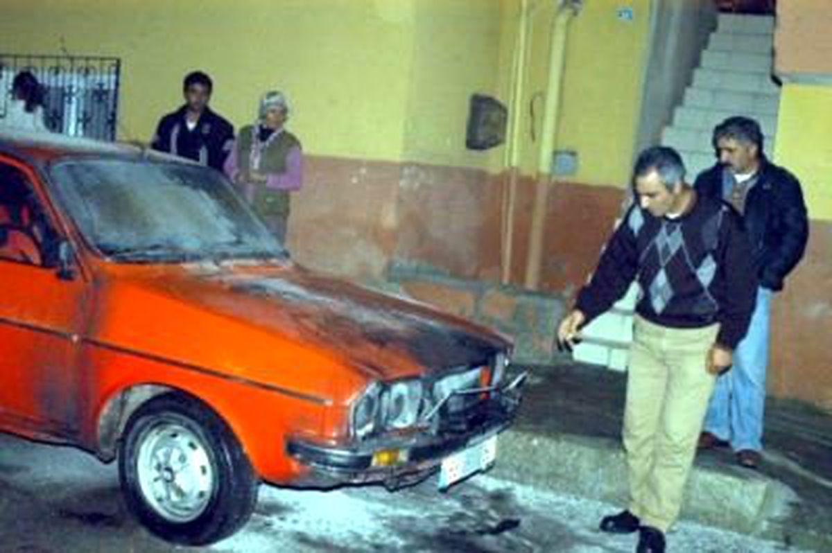 Mersin\'de 10 Araç Kundaklandı