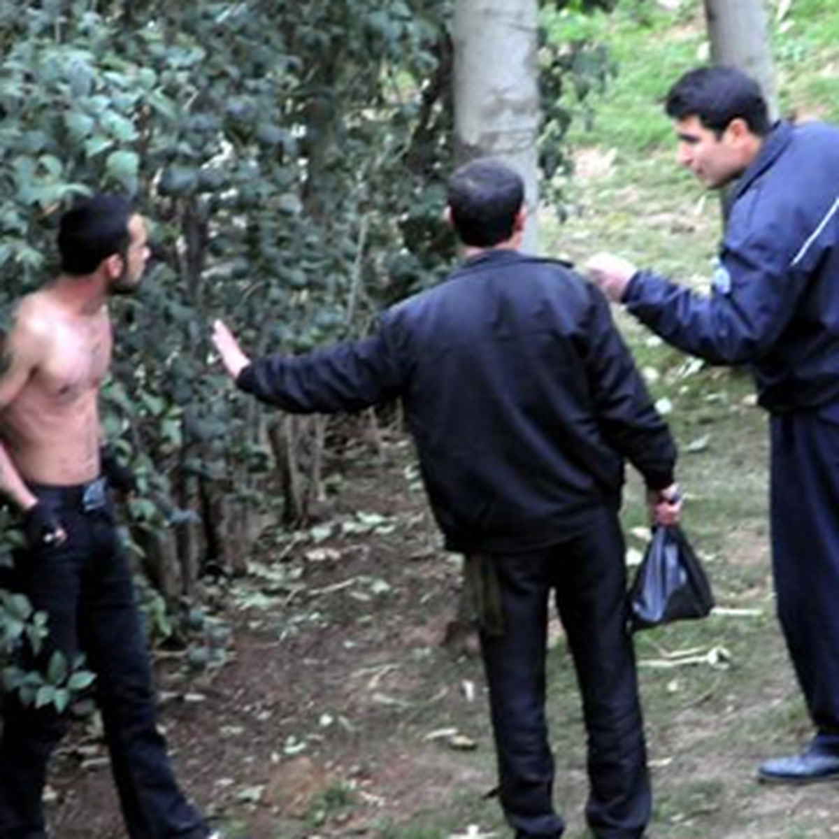 Polise Bıçakla Direndi