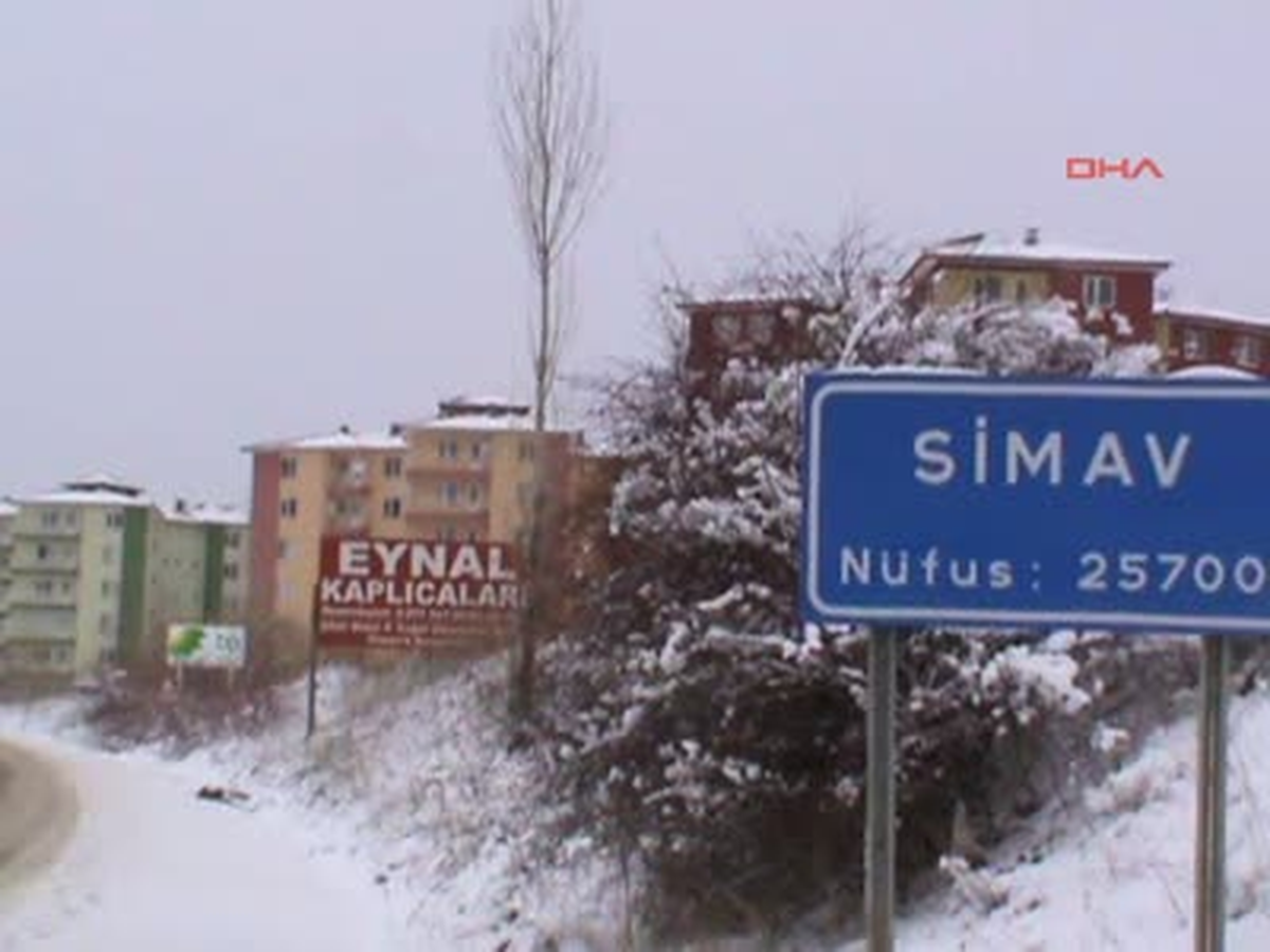 Simav'da 47 Köy Yoluna Kar Engeli