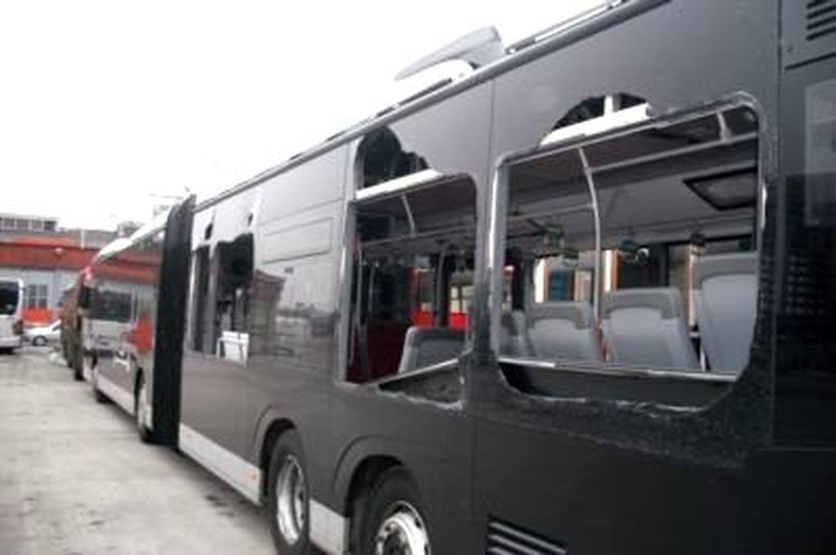 Topbaş'tan Metrobüsü Parçalayan Taraftarlara Çağrı