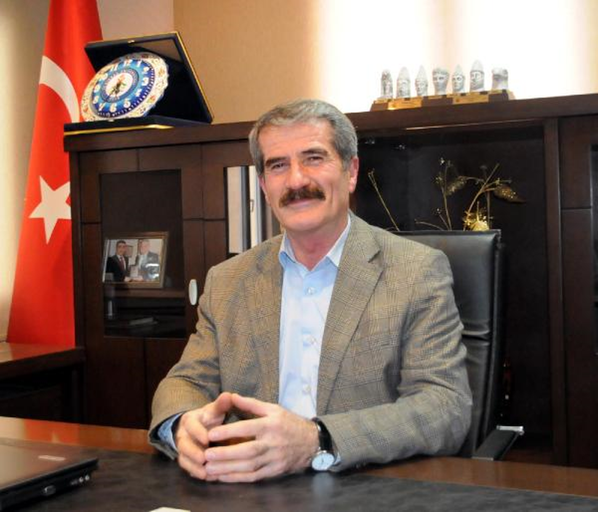 Uludere Esnaf Odası Başkanı: Kaçakçılığa Mecburuz, Başka İmkanımız Yok
