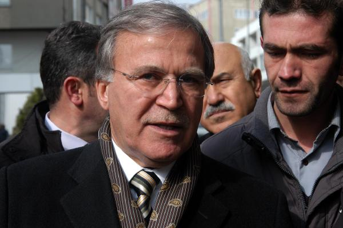 AK Parti'li Şahin: Bir İnsan Hata Yapmışsa Hatasının Cezasını Çeker
