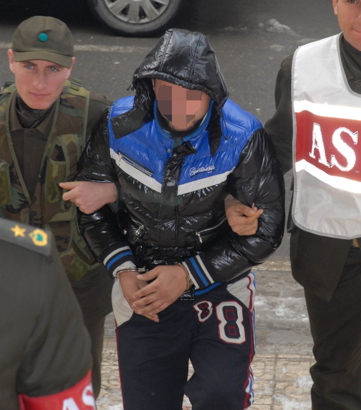 Asker Firarisi Genç, Taciz Suçundan Yakalandı