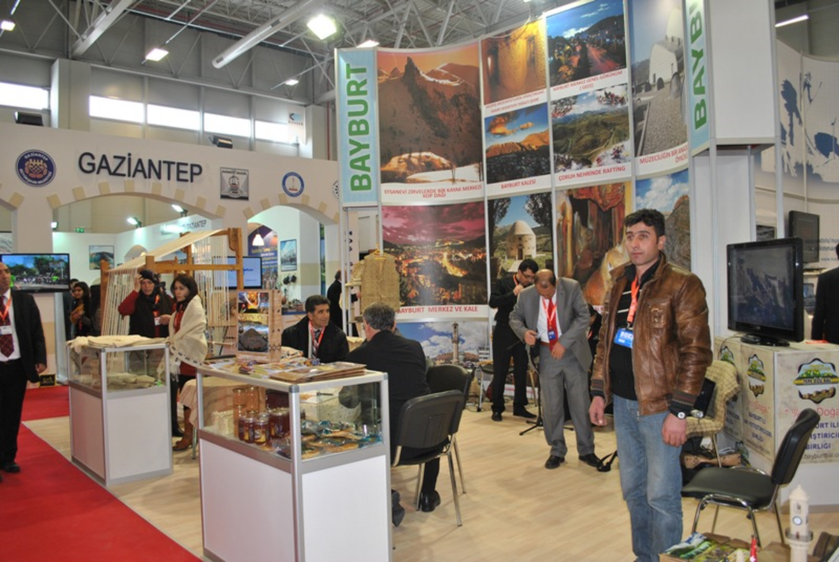 Bayburt Standına Ziyaretçi Akını
