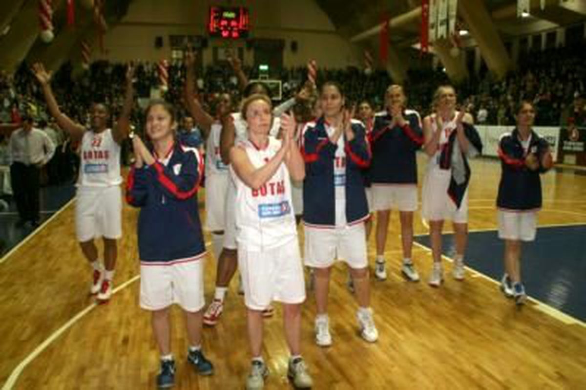 Botaş Yarı Finale Yükseldi