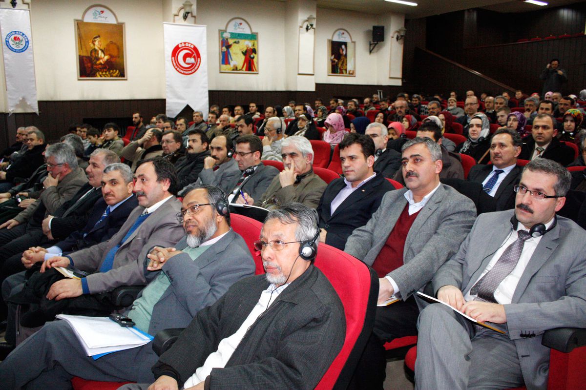 Eğitim Bir-Sen ve Öğ-Der\'den \'Uluslararası Eğitim Konferansı\'