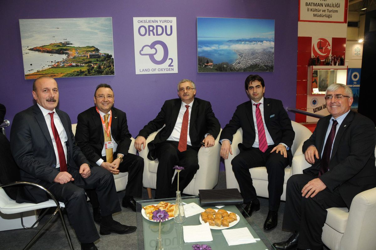 Emıtt\'te Ordu Standı İlgi Çekti