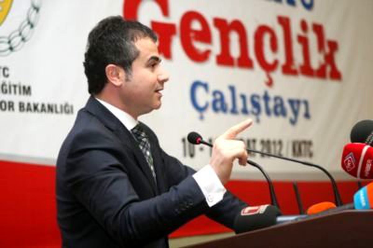 Gençlik ve Spor Bakanı Kılıç, Kıbrıslı Meslektaşı Dürüst\'ü Ziyaret Etti