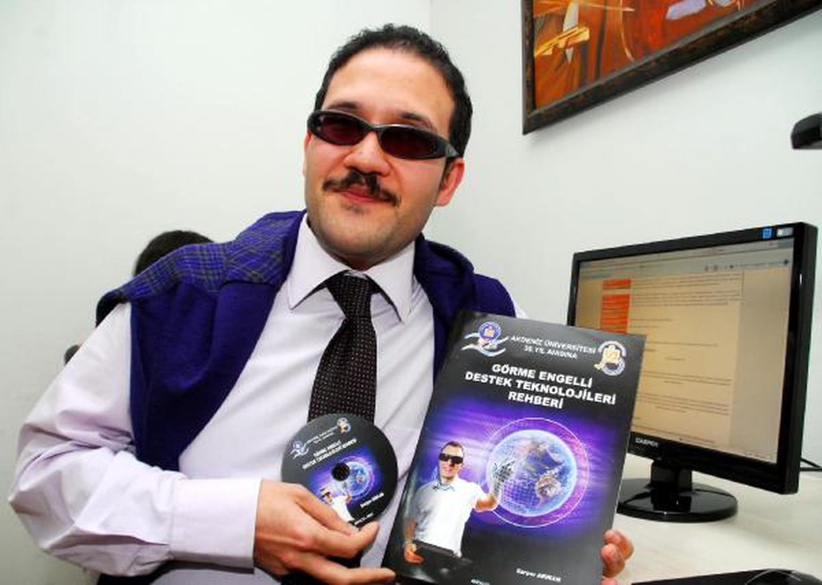 Görme Engelliden 'Görme Engelli Destek Teknolojileri Rehberi' Kitabı