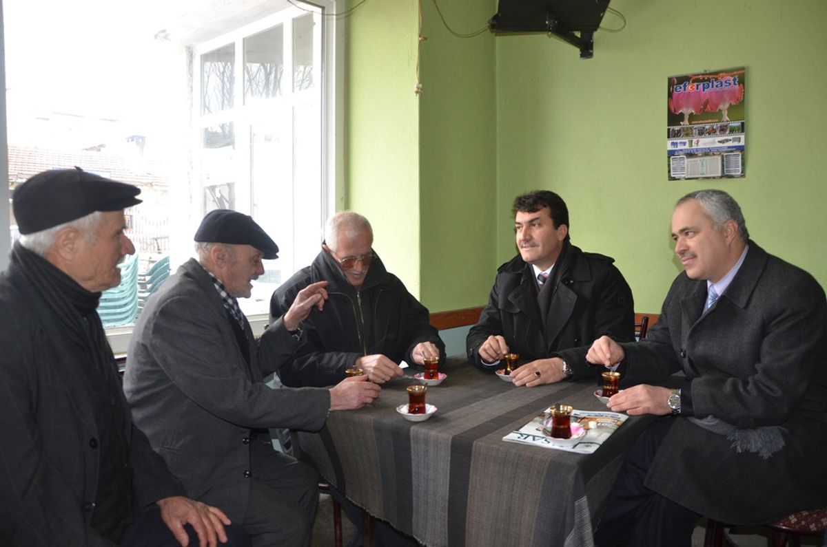 Gündoğdu Dündar\'ı Bağrına Bastı