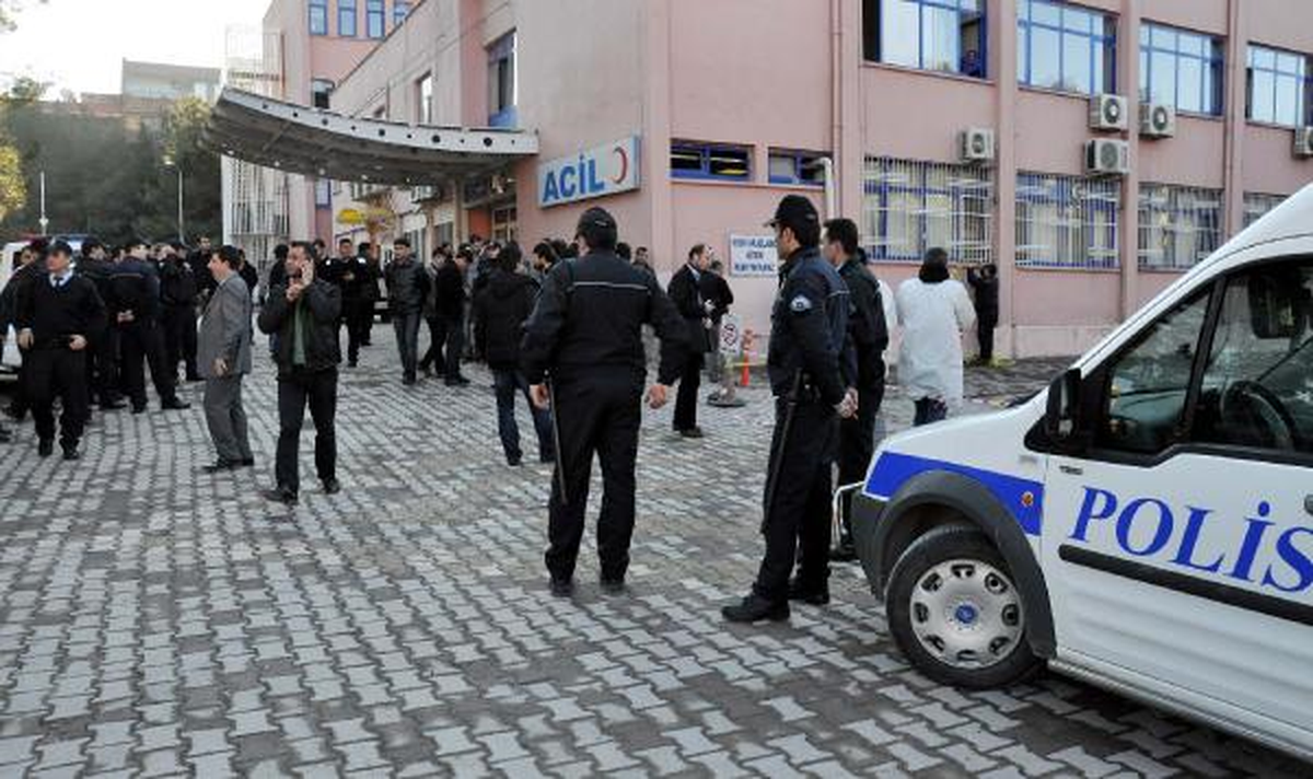 Hastanede Silah Çektiği Polis Tarafından Vuruldu