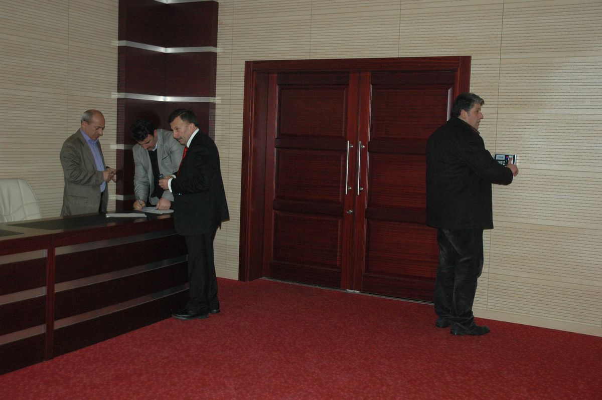 İl Genel Meclisi\'nde Çift İmza Dönemi