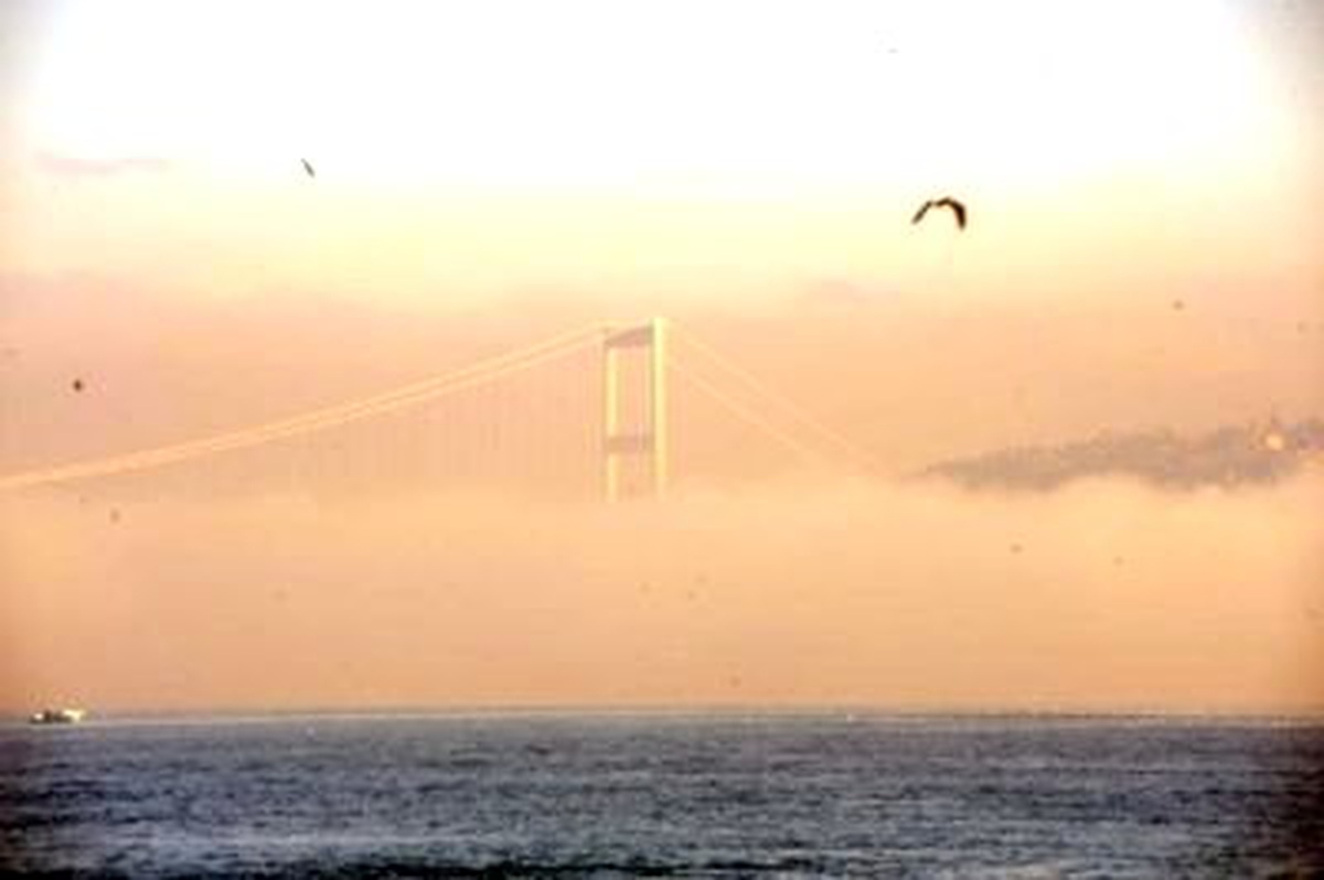 İstanbul Boğazı Gemi Trafiğine Kapatıldı