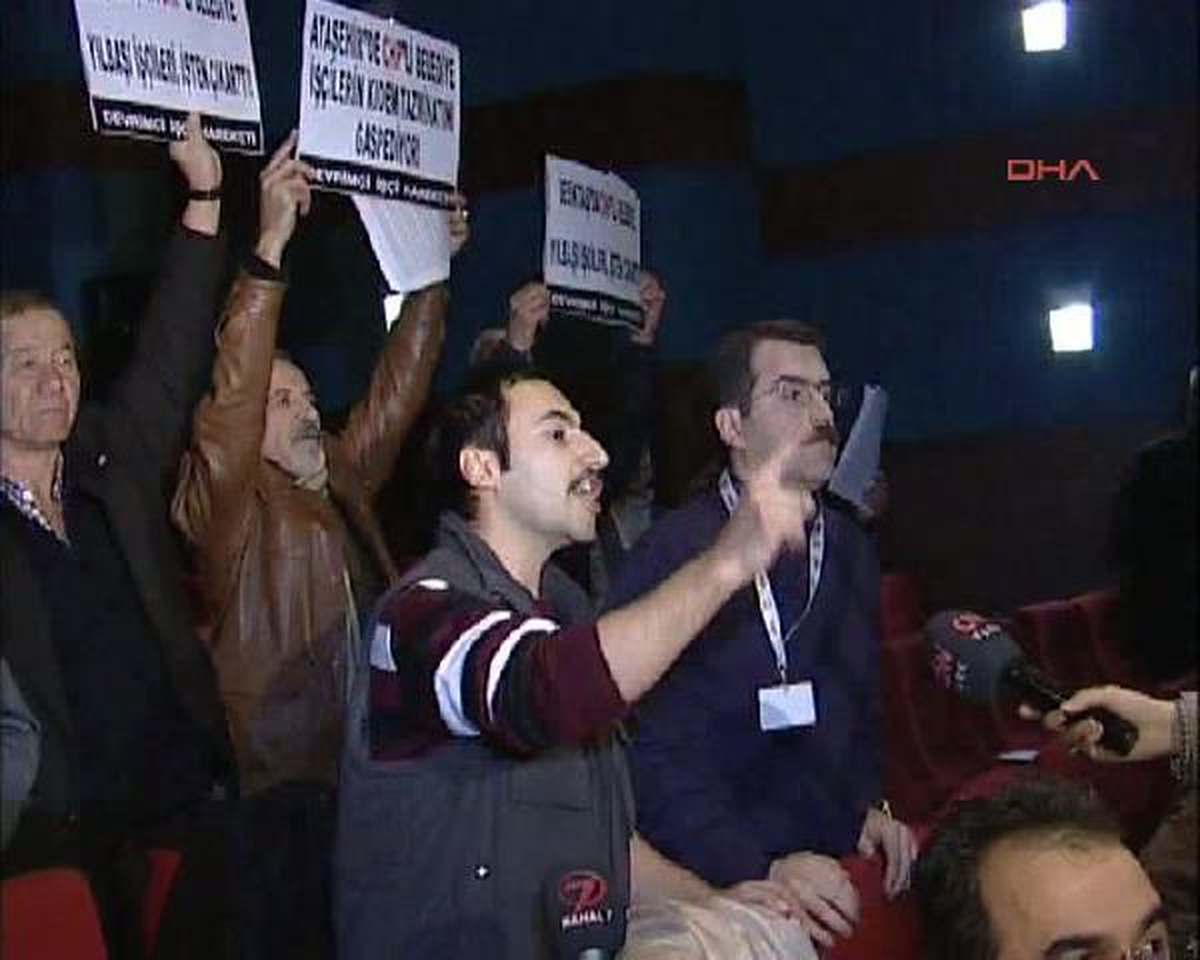 Kılıçdaroğlu'na Seslerini Duyurmak İsteyince