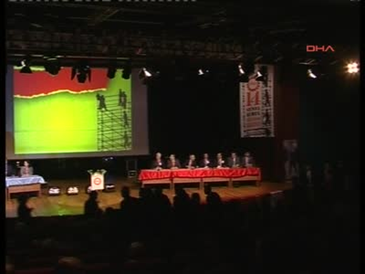 Kılıçdaroğlu\'na Seslerini Duyurmak İsteyince..