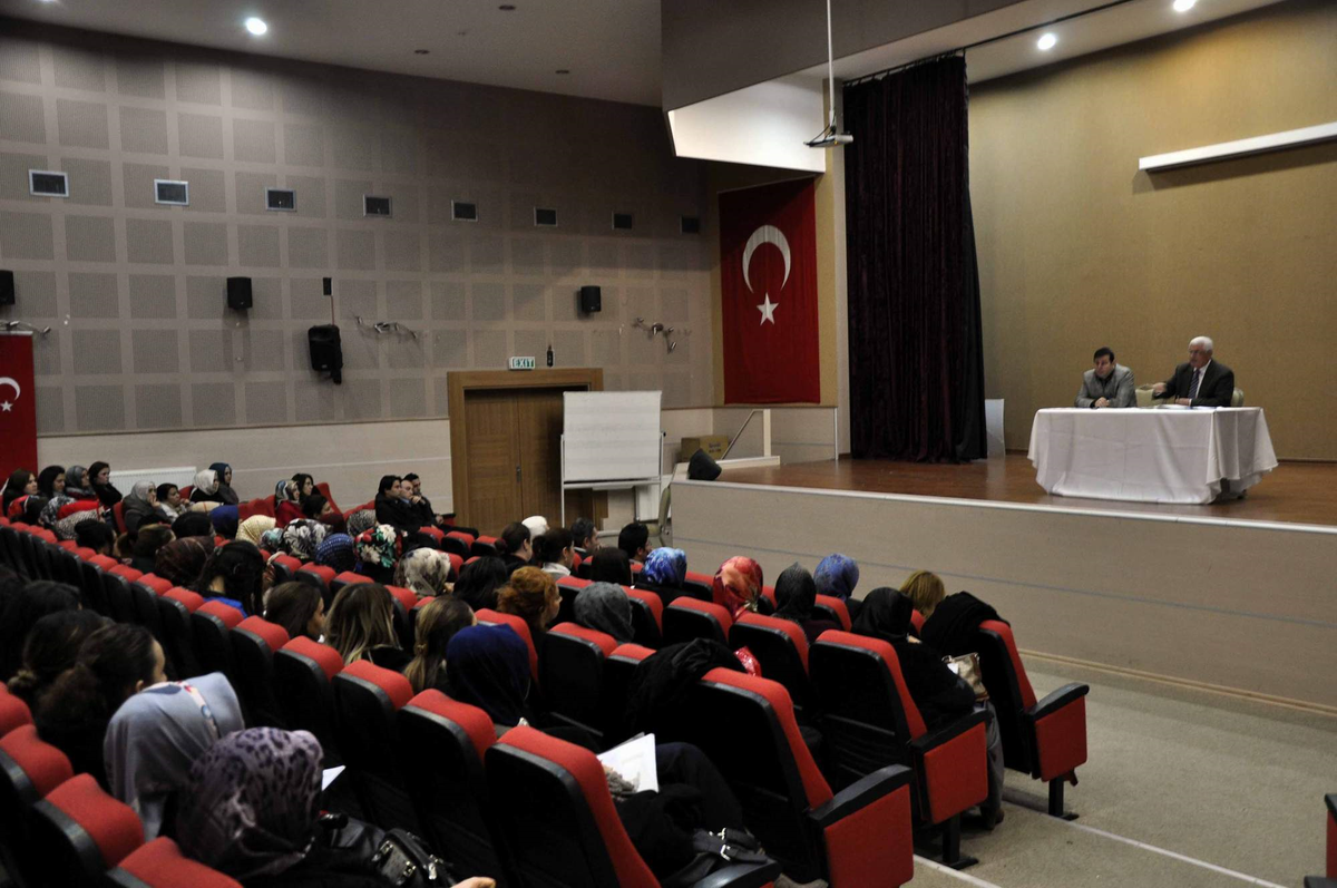 Ko-Mek Eğitim Çıtasını Yükseltiyor