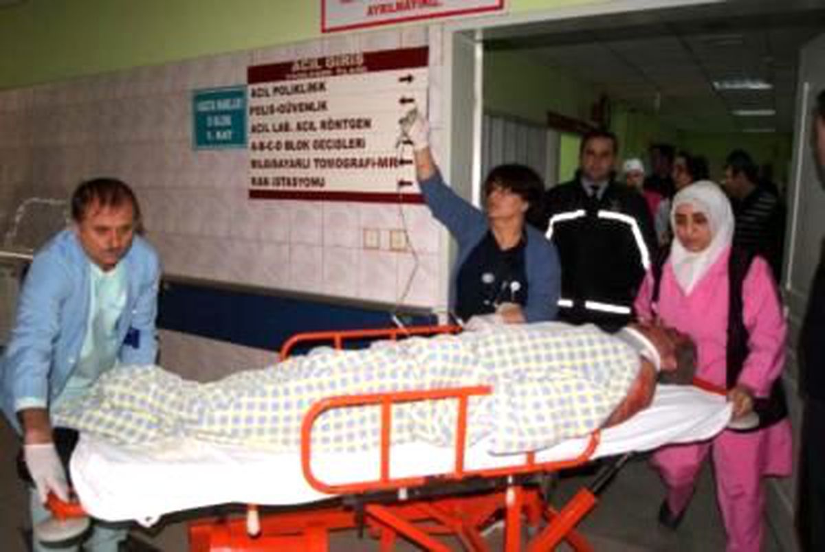 Kolunu Baskı Makinasına Kaptırdı