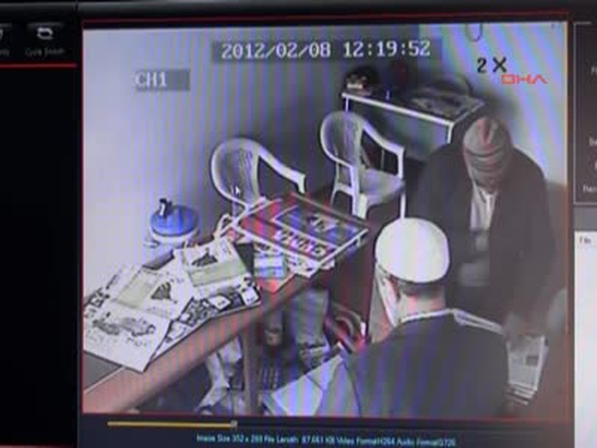 Kuyumcuyu 17 Saniyede Soydular